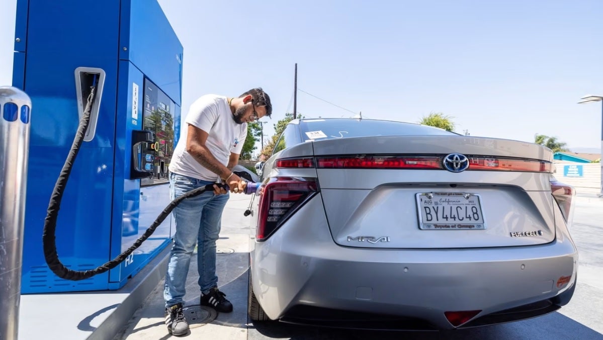 Toyota presenta la tercera generación de pilas de combustible de hidrógeno con un 20% más de autonomía