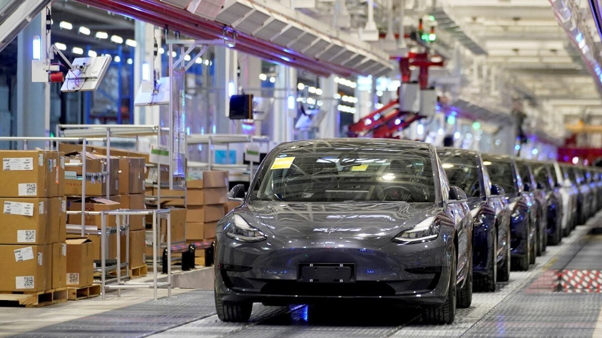 Elon Musk, el mayor perjudicado por las tarifas: más del 20% de las piezas de Tesla son fabricadas en México