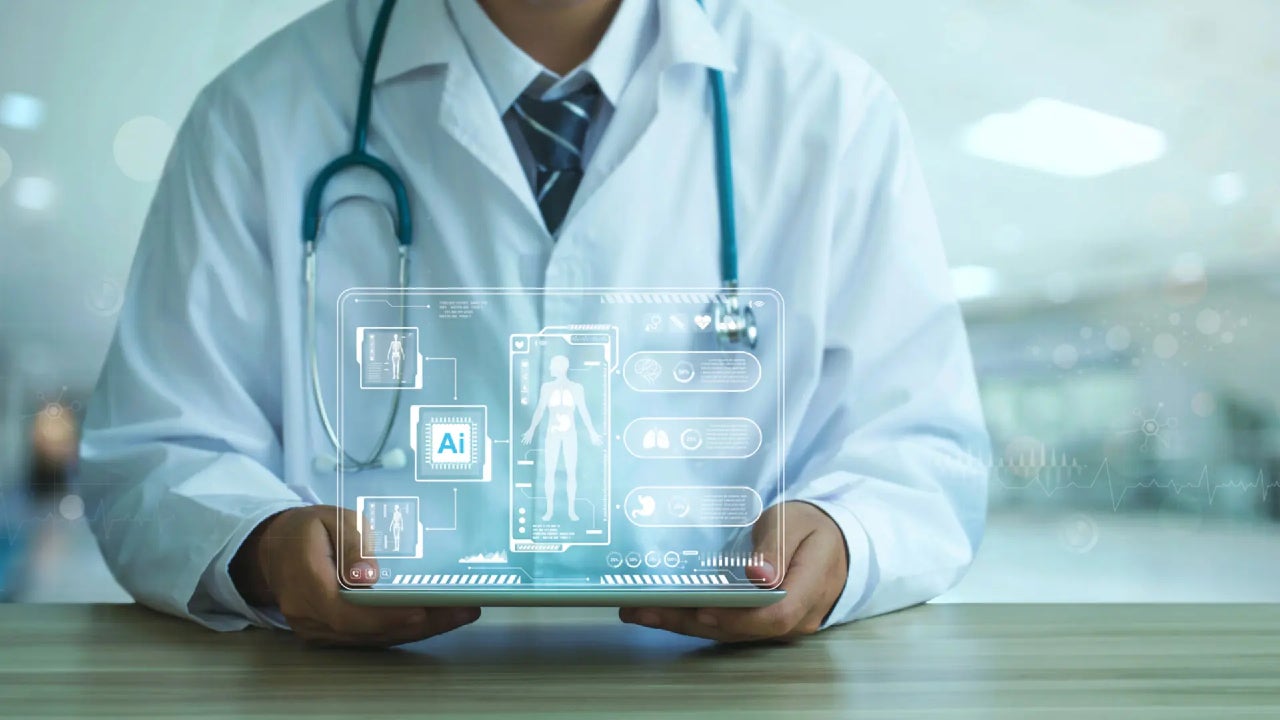 Microsoft afirma que la IA diagnostica mejor que tu médico, aunque tiene trampa