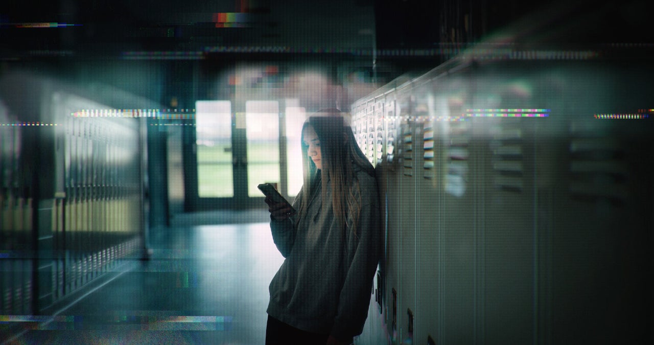 Este documental arrasa en Netflix desentrañando la oscuridad realidad de los adolescentes acosados a través de Internet