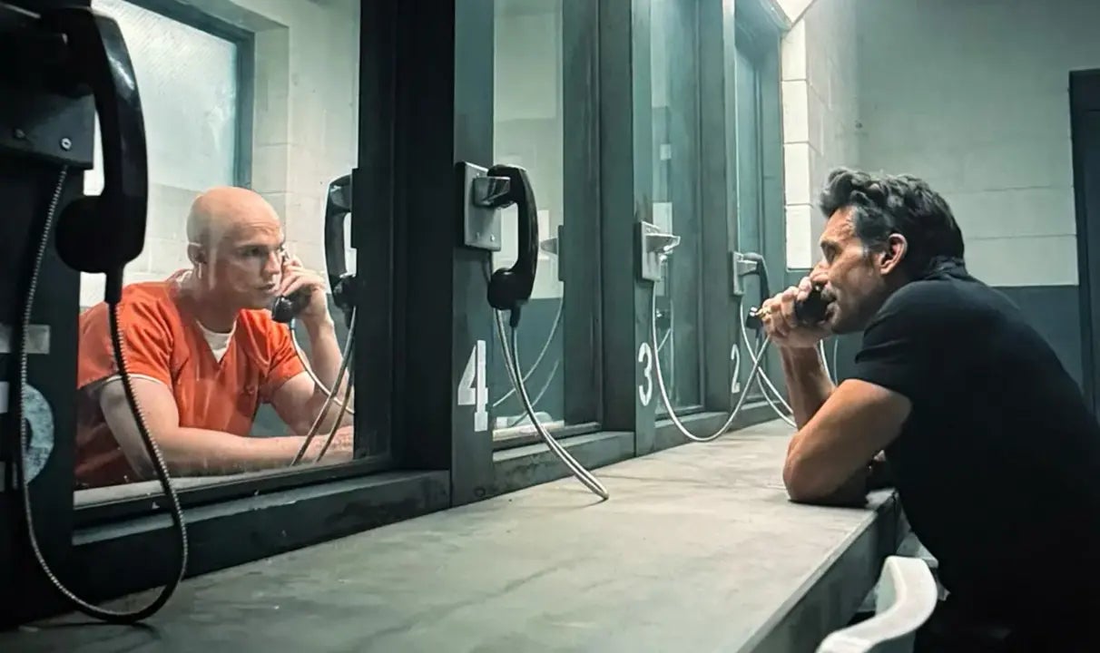 El Pacificador tiene un cameo que enlaza todo el universo DCU hasta el momento y que tiene locos a los fans