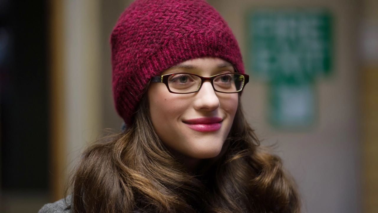 “Me escanearon”. Kat Dennings afirma que Marvel puede hacer lo que quiera con ella