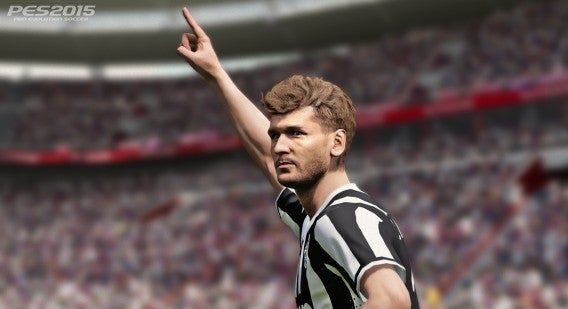 PES2015 Llorente