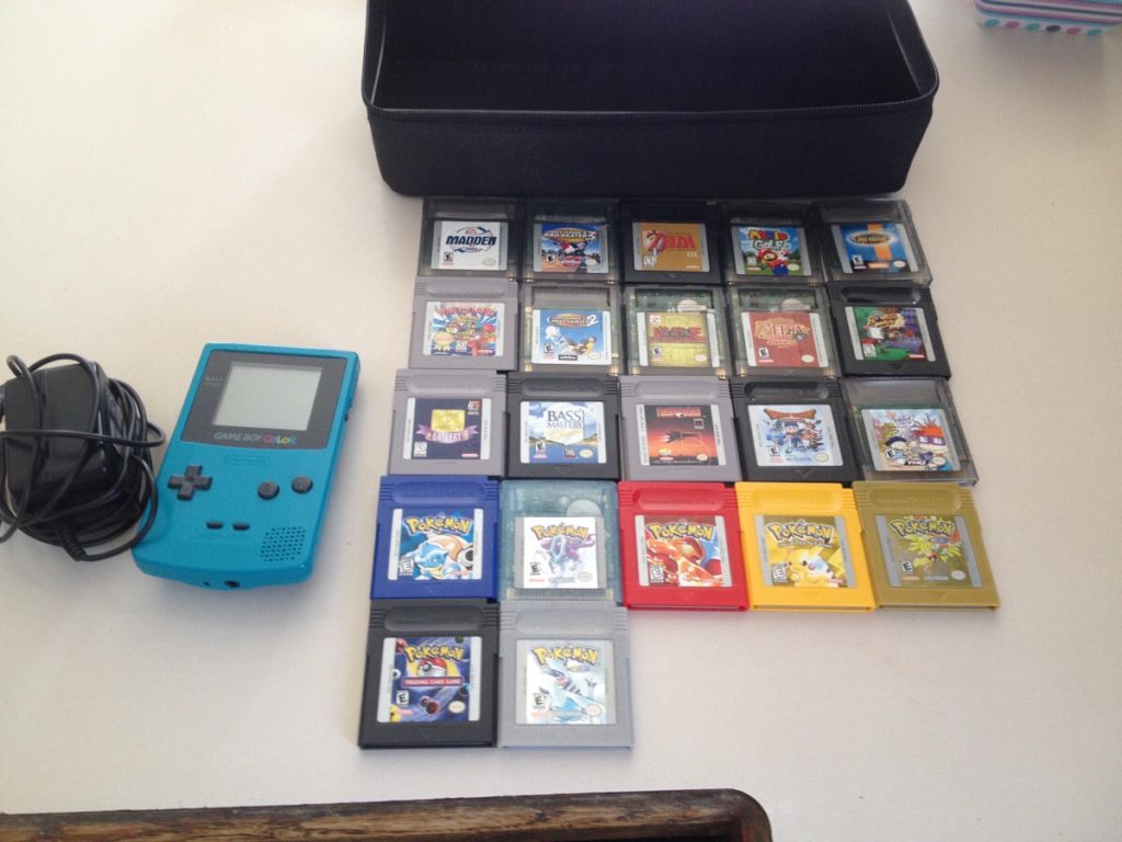 Check out these Unbelievable Tech Related Yard Sale Finds! Gameboy mini