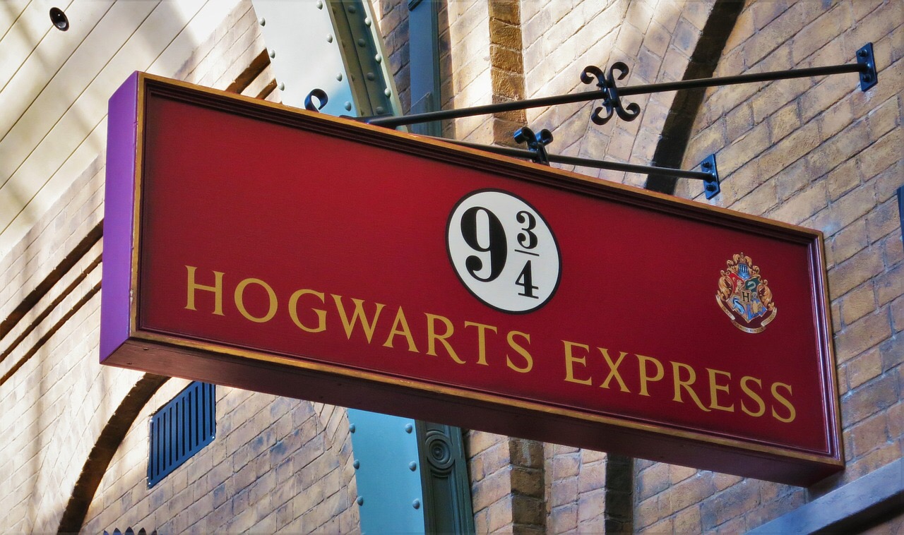 hogwarts express sign