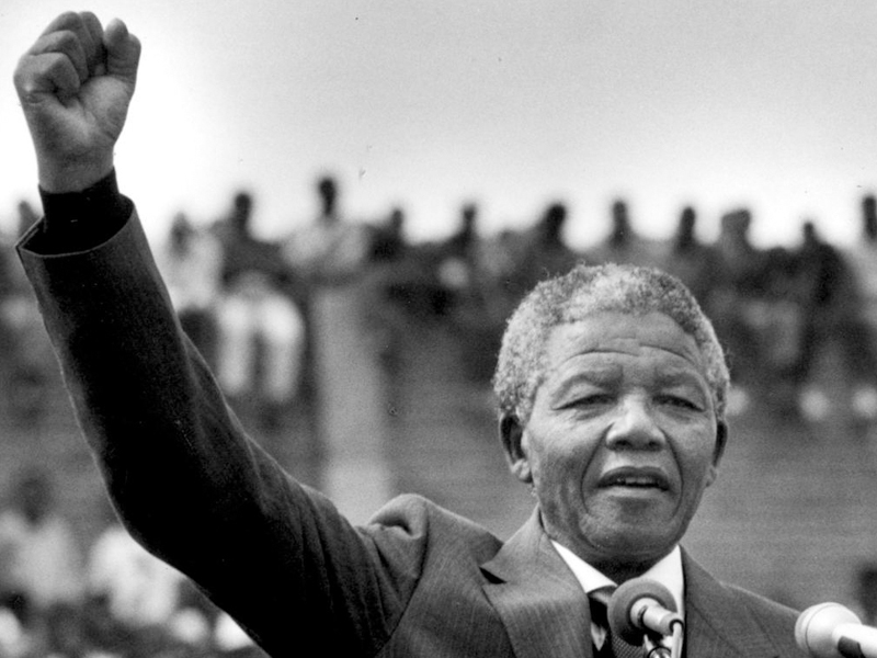 Nelson Mandela admitted his dealings with the ANC, and rallied a supportive crowd of his rebellious actions