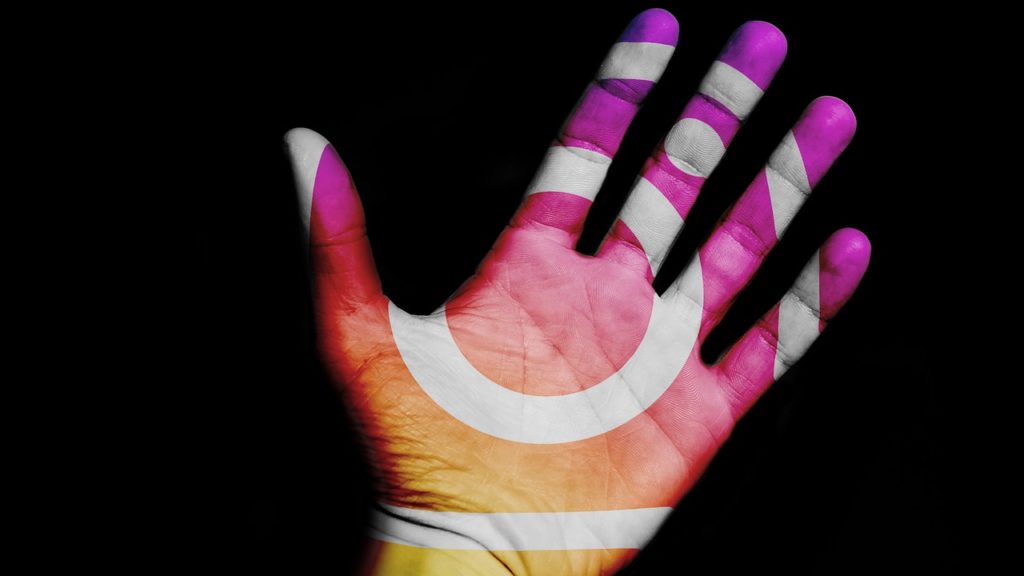 InstaHand