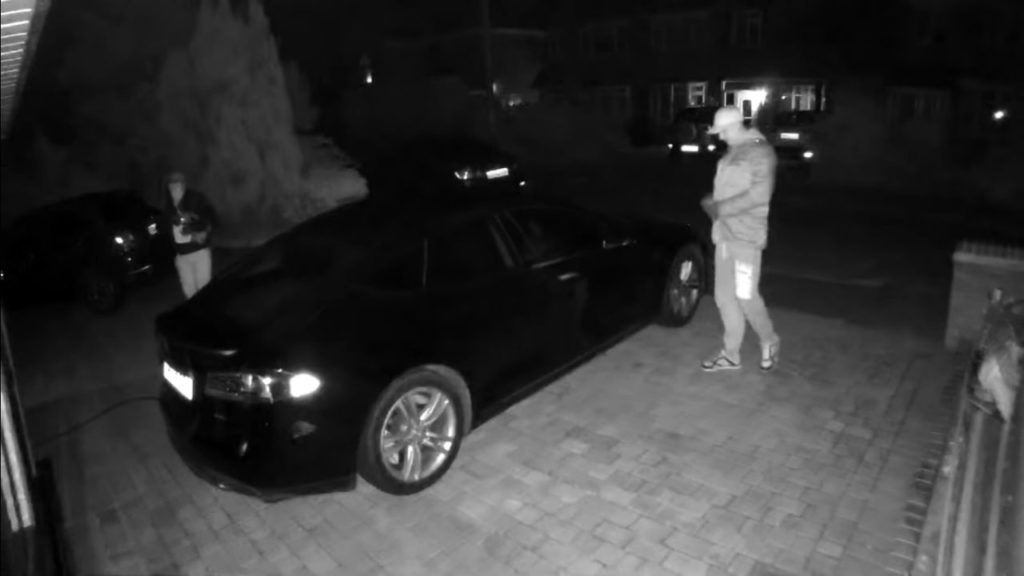 Watch thieves hack into a Tesla and steal it