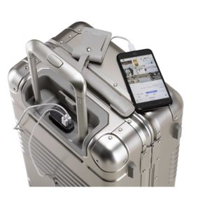 arlo skye smart luggage