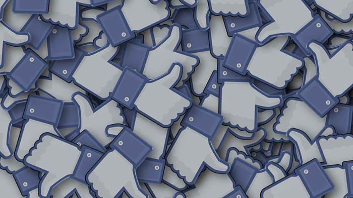 Lots of Facebook like buttons