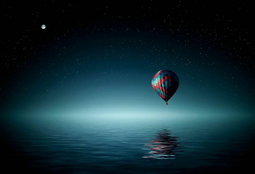 Included free with the Touch of Drama Actions, the Blue Evening filter adds a touch of blue nightscape to your photos