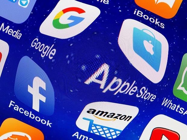 Major iCloud bug causes other people’s photos to infiltrate user feeds