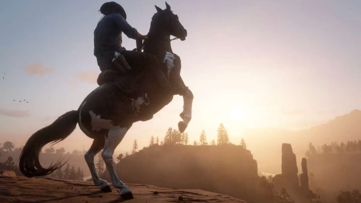 Rockstar continues to support Red Dead Redemption 2 online mode with monthly updates