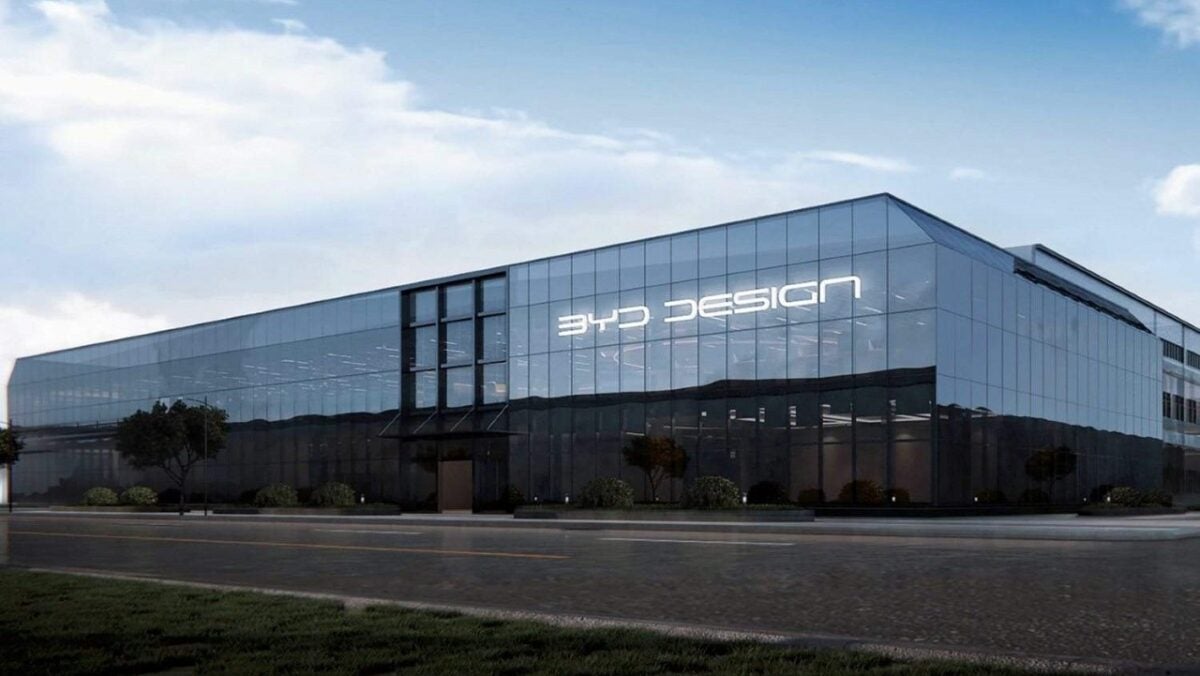 BYD Aims to Double International Sales, Targeting 800,000 Units by 2025