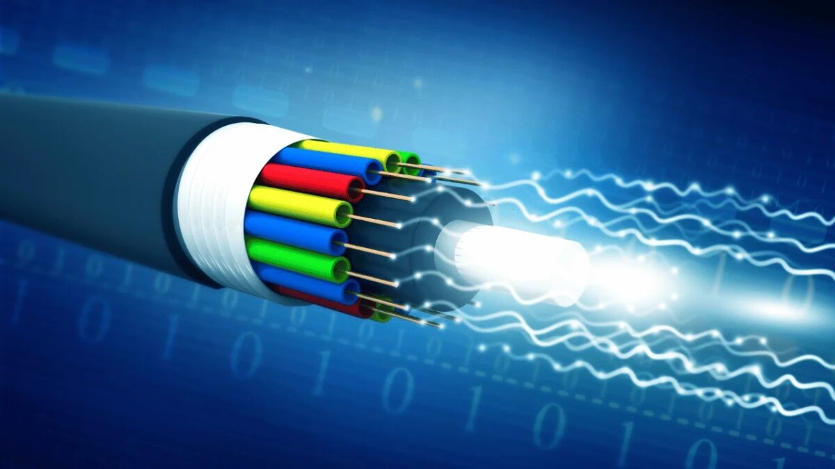Historia de la fibra optica