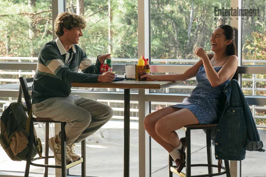 The protagonists of The Summer I Turned Pretty and the progression of their relationship into maturity