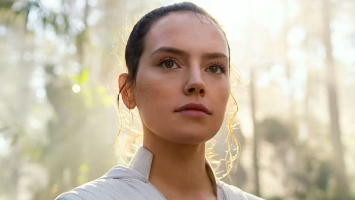 What does Rey have to do with the new 'Star Wars' movies? We have a couple of clues about it