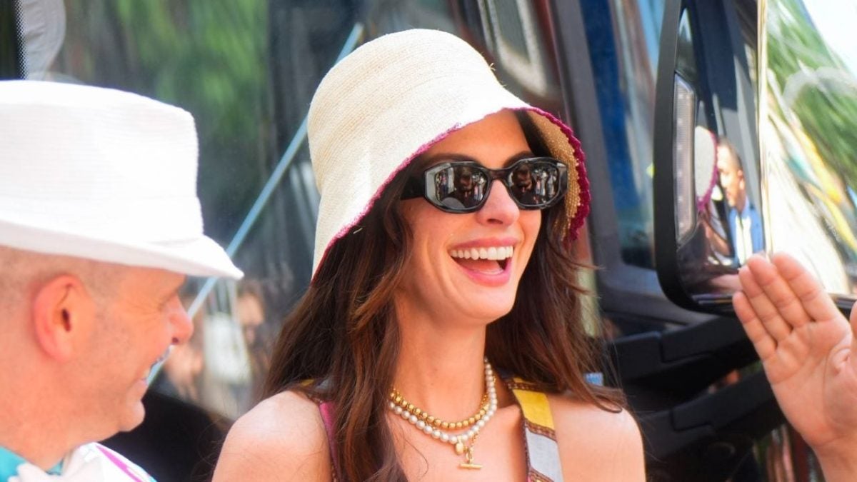 Anne Hathaway confirms, from the filming set, that we will definitely have 'The Devil Wears Prada 2'