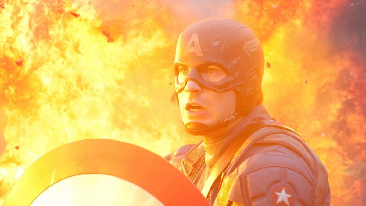 Stephen King is against the violence of Marvel and DC. Yes, that Stephen King