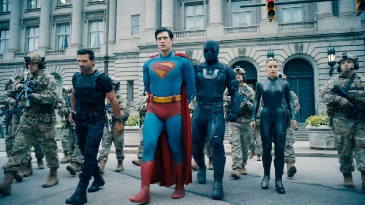Superman's suit has disappeared from Warner's offices, and no one knows which shoot it is in