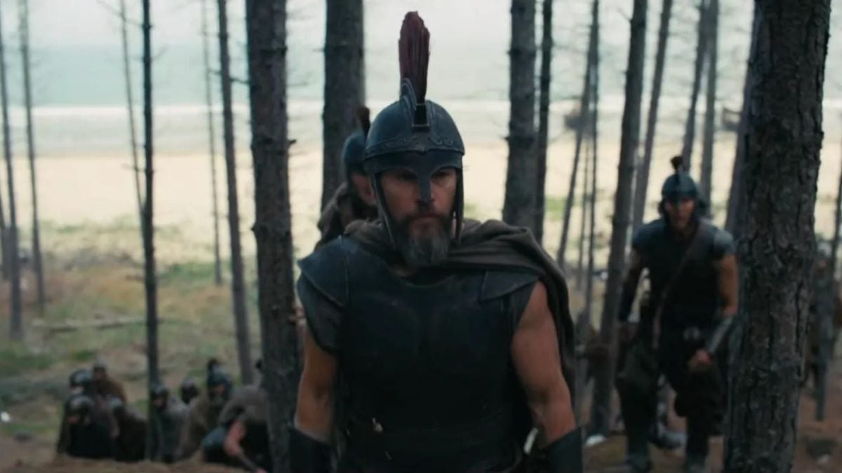 You can now watch the trailer for Nolan's next blockbuster