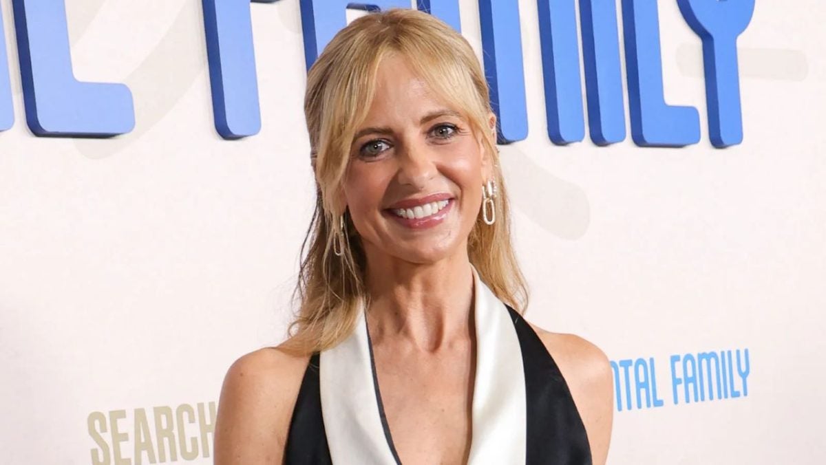 Sarah Michelle Gellar takes the reins of the Buffy the Vampire Slayer remake