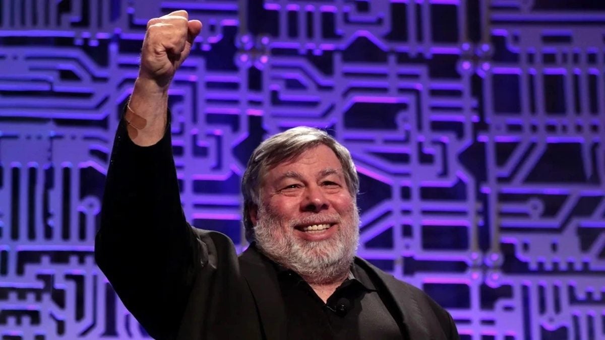 The co-founder of Apple is not a big fan of AI and shows that artificial intelligence is not liked by all visionaries