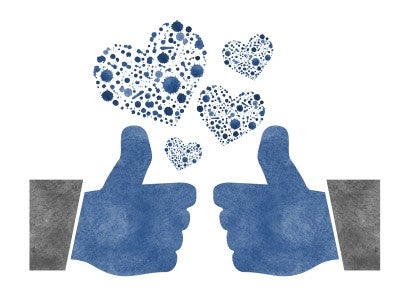 amore e coppia su facebook