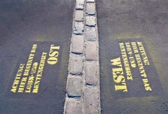 25 Jahre Mauerfall: Erkunden Sie die Geschichte mit Google Maps und HERE