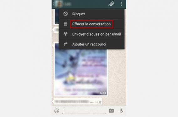 WhatsApp 7-Tapez sur l'option Effacer la conversation