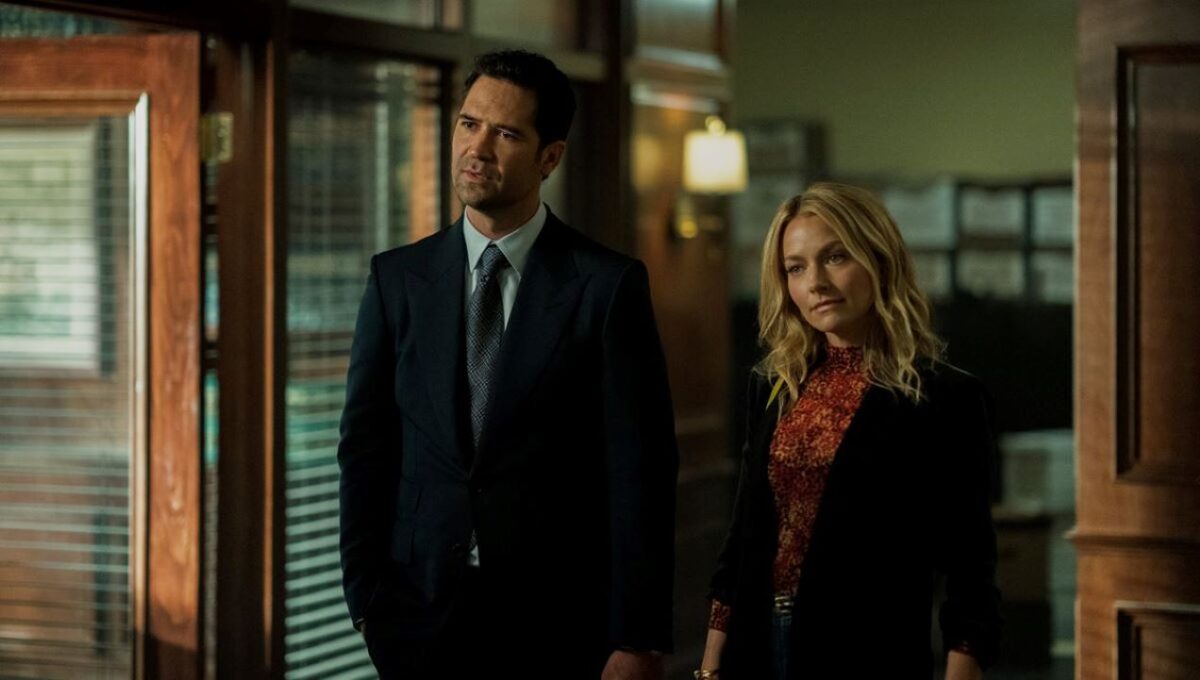 L'Avocat de Lincoln est l'une des séries les plus populaires de Netflix, et elle a été renouvelée pour une troisième saison !