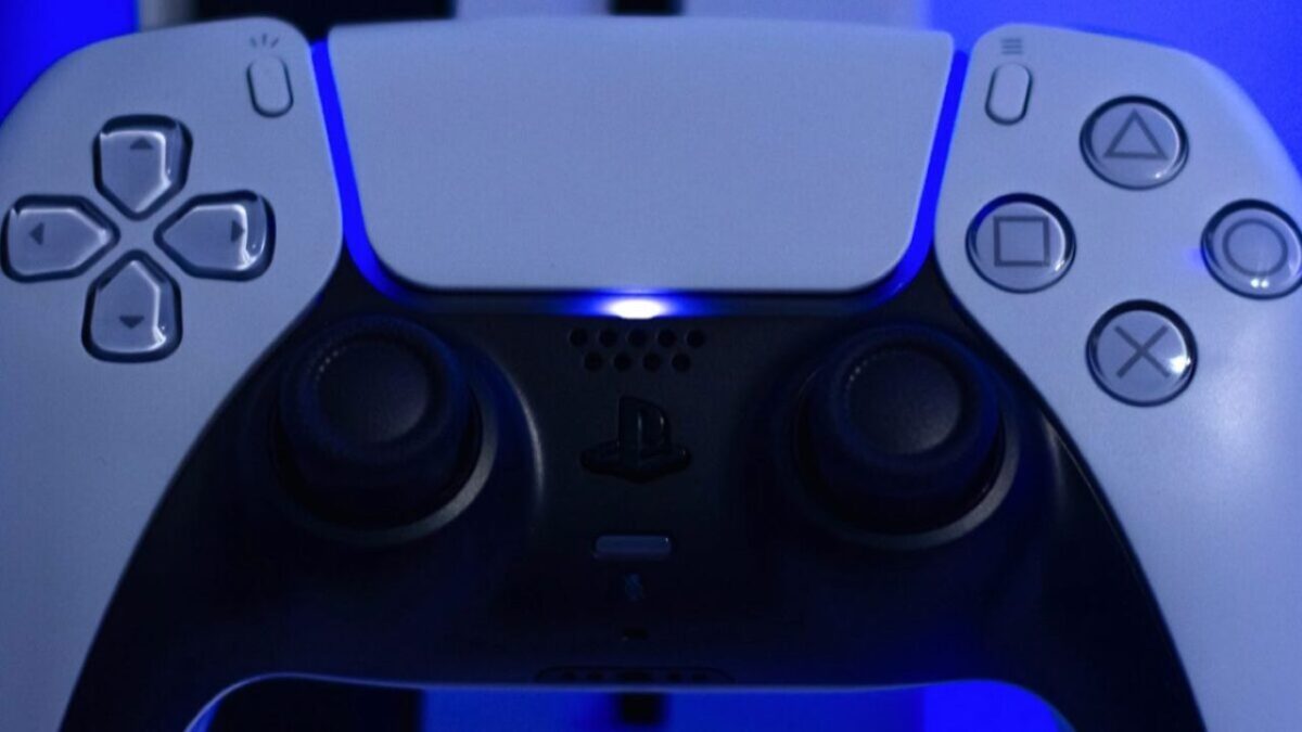 La sélection de titres de PlayStation Plus en février suscite l'indignation parmi les utilisateurs