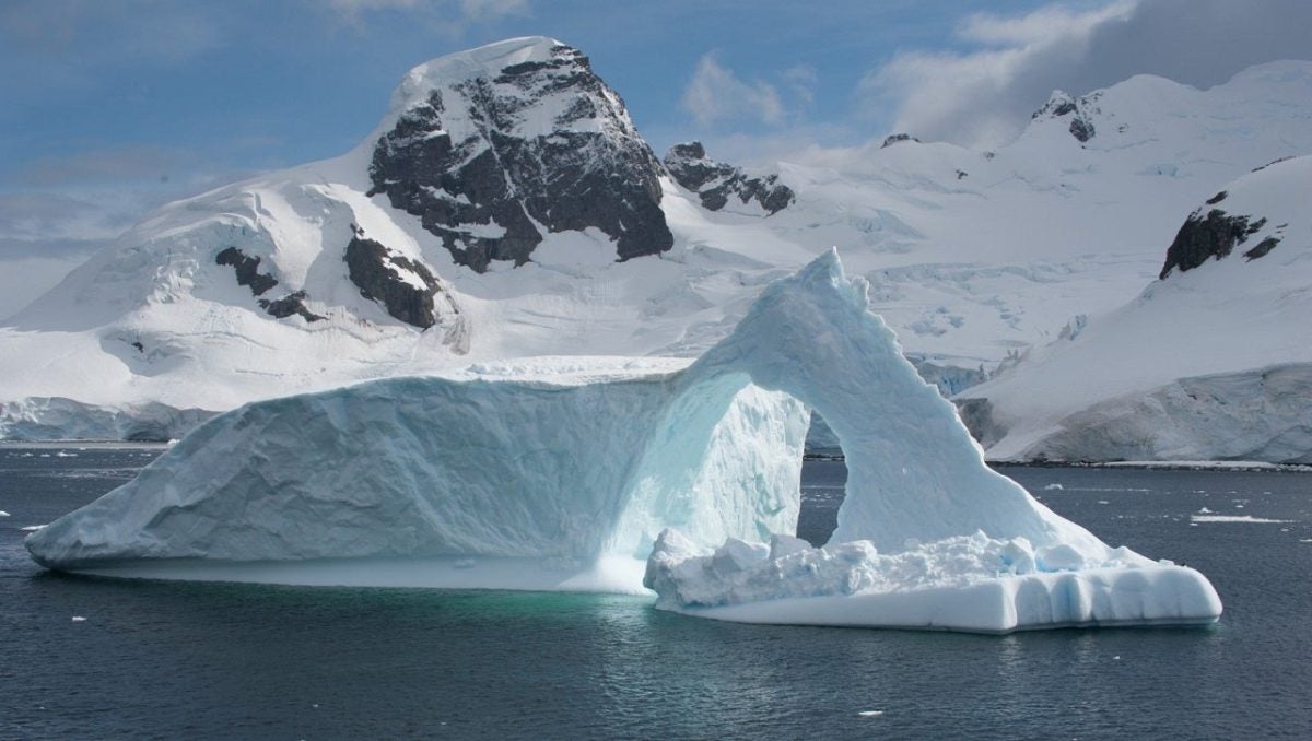 Ils viennent de découvrir un morceau de glace vieux de 6 millions d'années en Antarctique
