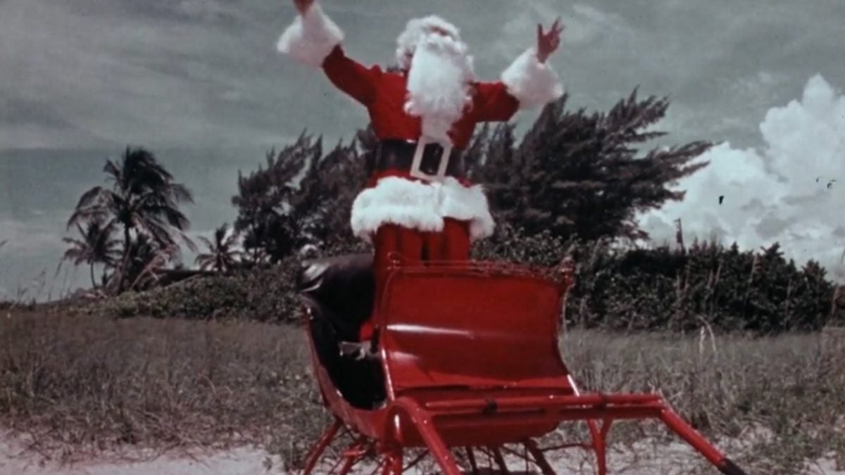 J'ai vu le film de Noël le plus bizarre et le plus ringard de l'histoire et je ne sais pas si je vais pouvoir m'en remettre