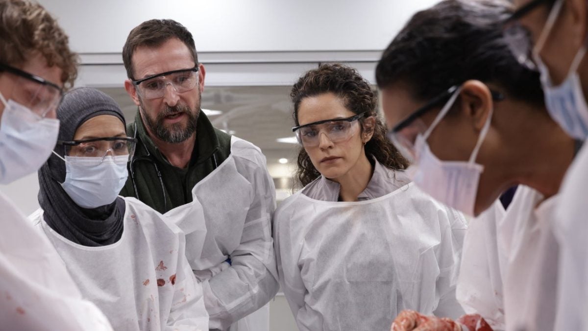 La série d'hôpitaux la plus célébrée revient avec une deuxième saison pleine d'intrigue