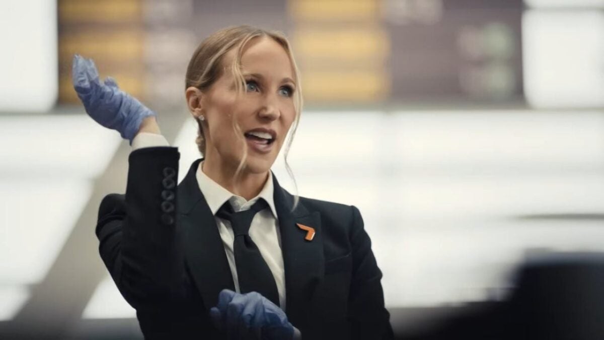 Le Royaume-Uni interdit une publicité de Call of Duty: Black Ops 7 pour avoir banalisé la violence sexuelle