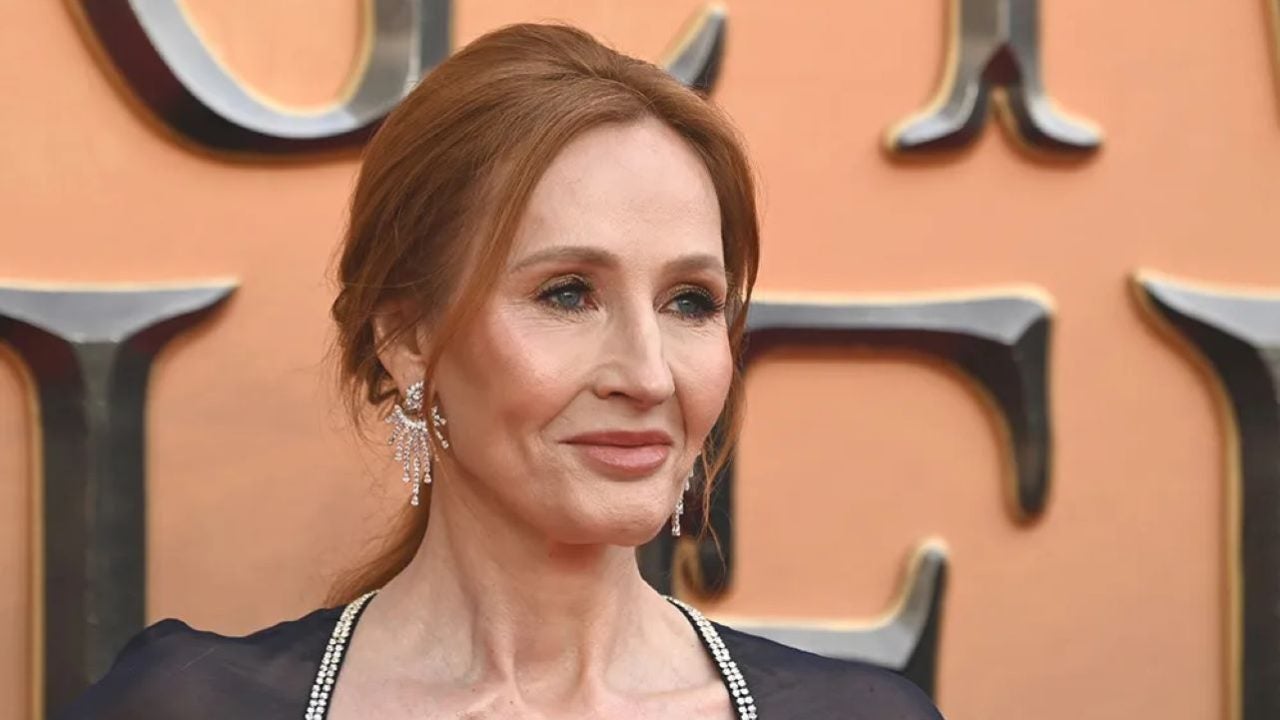 JK Rowling apparaît dans les documents d'Epstein. La créatrice de 'Harry Potter' a bien sûr tout nié