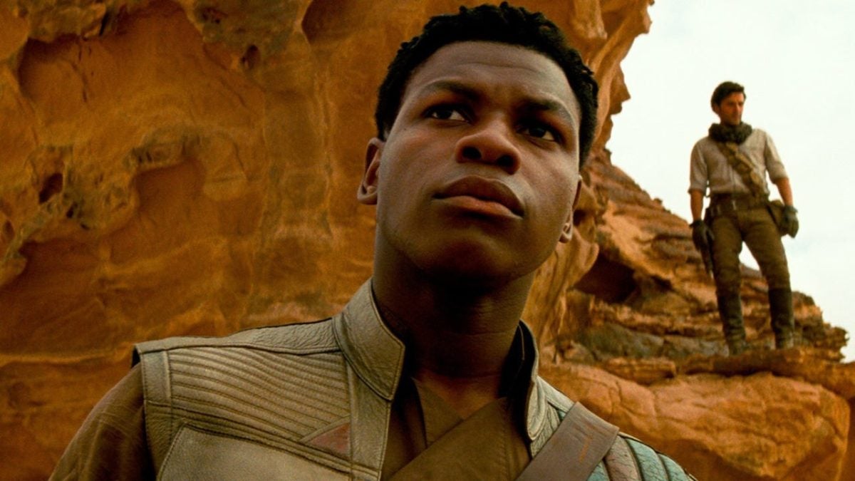 La nouvelle trilogie de 'Star Wars' a méprisé John Boyega. Maintenant, ils l'ont recontacté pour rendre justice