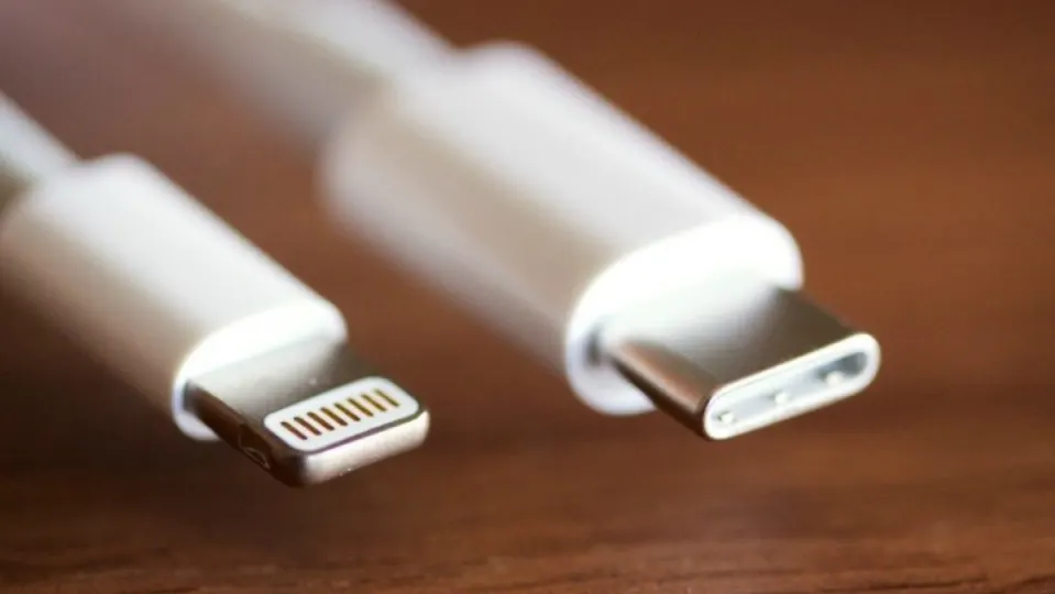 Tajazo a Apple: USB-C será el conector estándar según una nueva legislación europea
