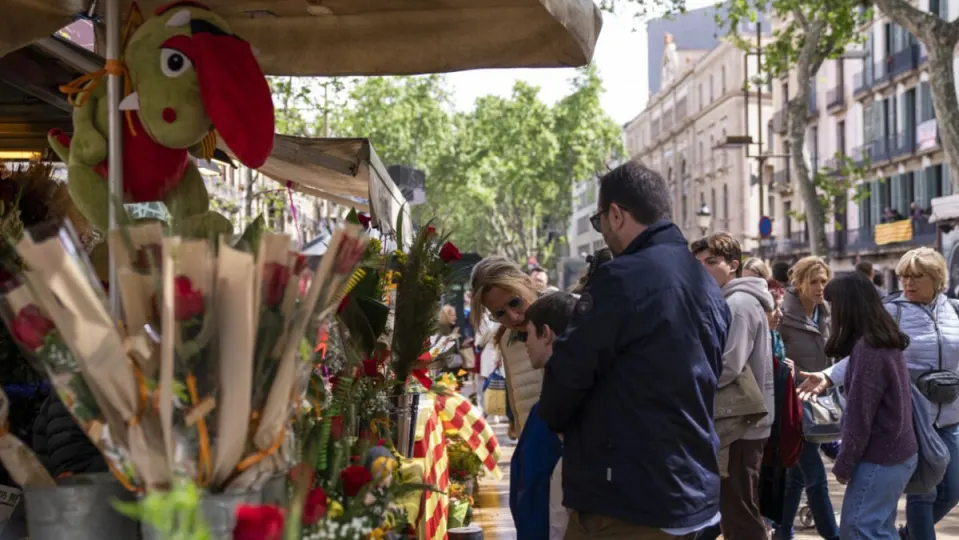 Barcelona se prepara para Sant Jordi 2023: el más grande de la historia