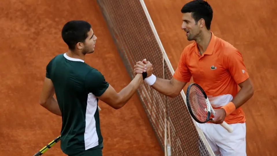 Roland Garros 2023: a qué hora juegan Carlos Alcaraz y Novak Djokovic hoy y cómo verlo en TV