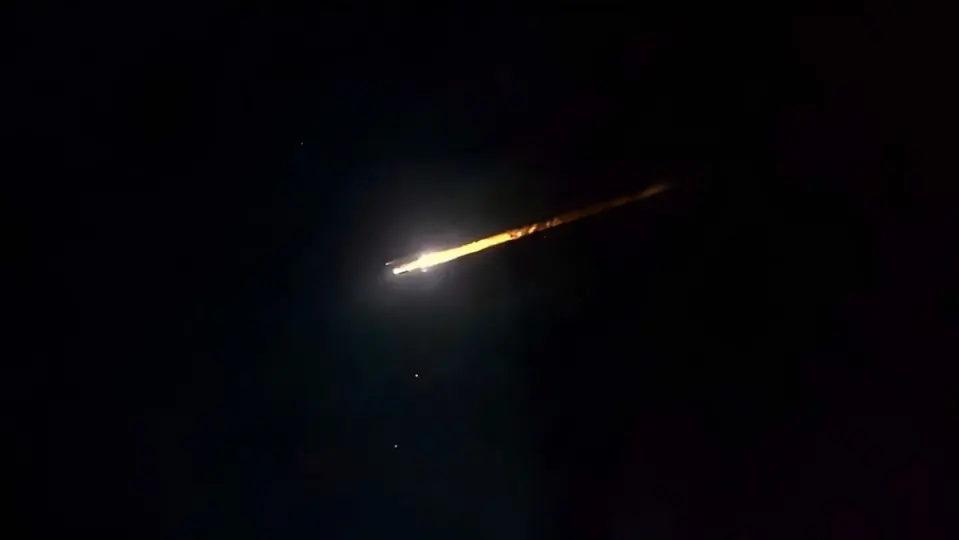 ¿Qué es el misterioso “cometa” que se ha visto en Australia?