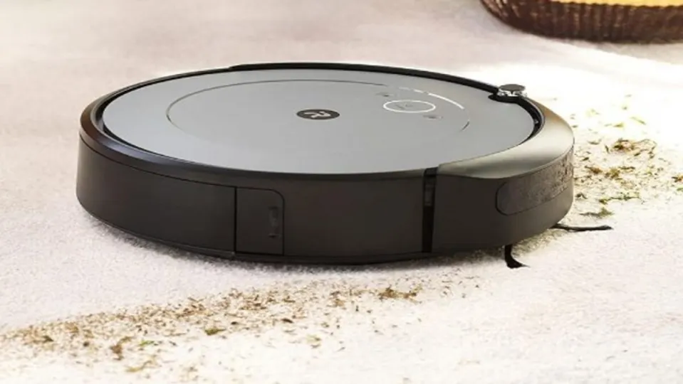 Llévate una Roomba a precio de derribo: el robot aspirador que