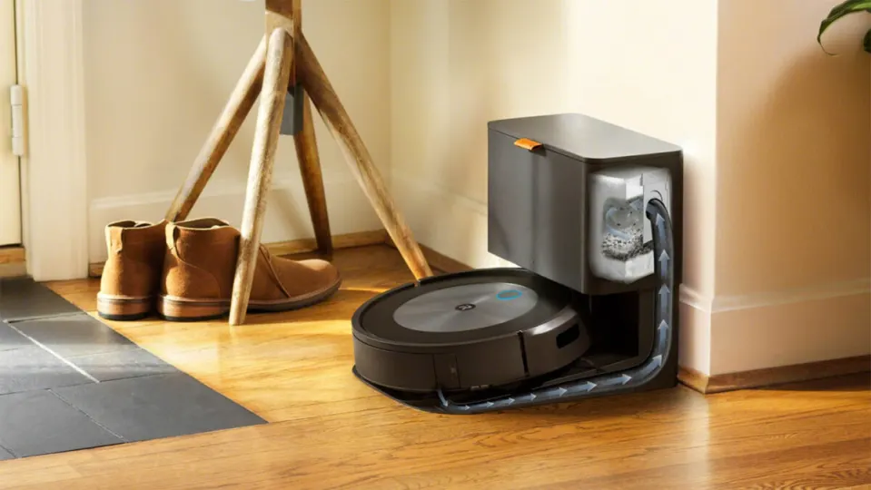 Doble cepillo, gran potencia y 2 horas de batería: la Roomba J7 es el robot aspirador que necesitas