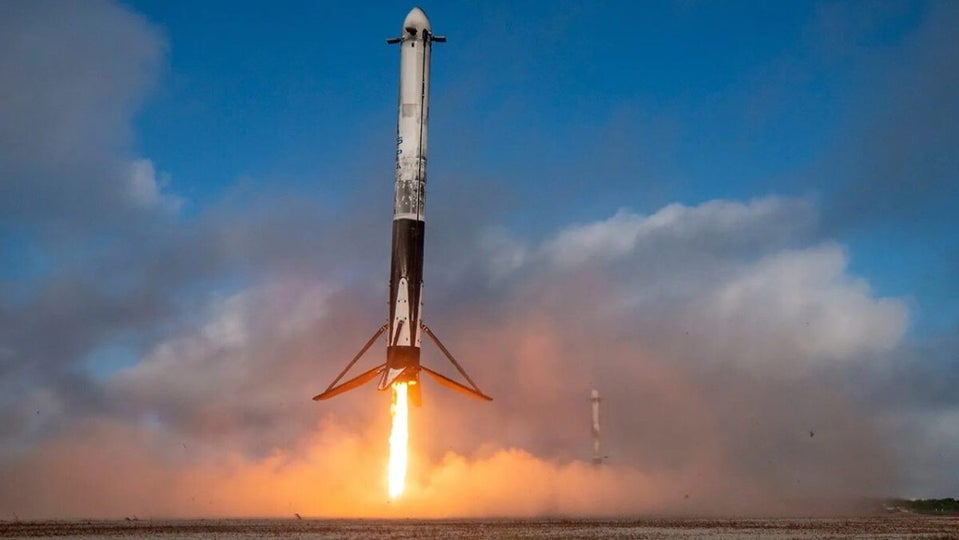 SpaceX está de celebración: su Falcon 9 cumple 400 lanzamientos - Softonic