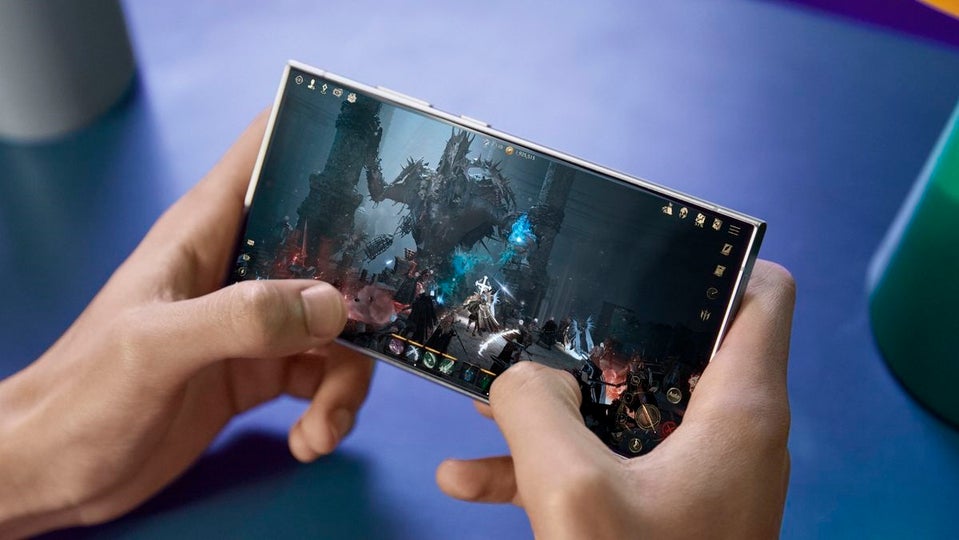 El mejor smartphone de Samsung para gaming y redes sociales con 300 euros de descuento en Amazon