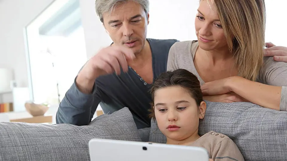 How to Monitor Your Child’s Online Activity