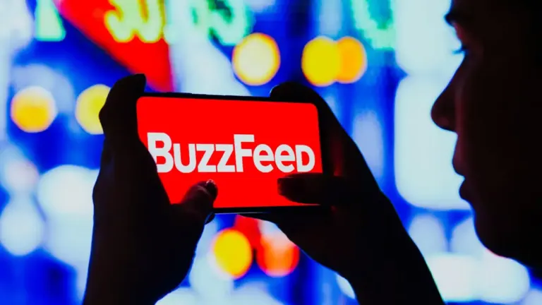 Imagen de artículo: Las acciones de BuzzFeed …