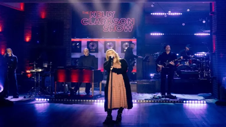 ¿Quién es Kelly Clarkson a nivel musical y a nivel TV?