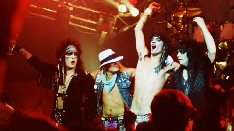 Mick Mars contra Mötley Crüe: crisis en la banda mítica de los ochenta